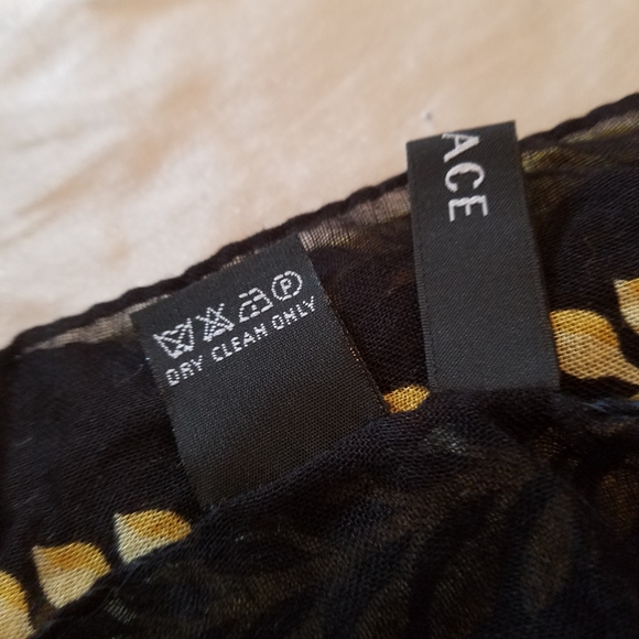 Versace scarf - Picture 4 of 5